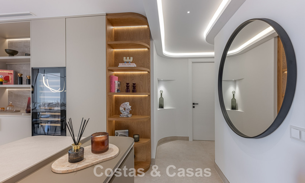 Apartamento de lujo con vistas al mar en primera línea de playa en la New Golden Mile entre Marbella y Estepona 797414