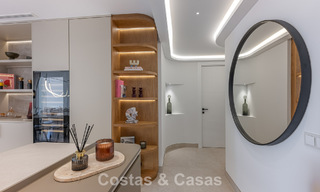 Apartamento de lujo con vistas al mar en primera línea de playa en la New Golden Mile entre Marbella y Estepona 797414 