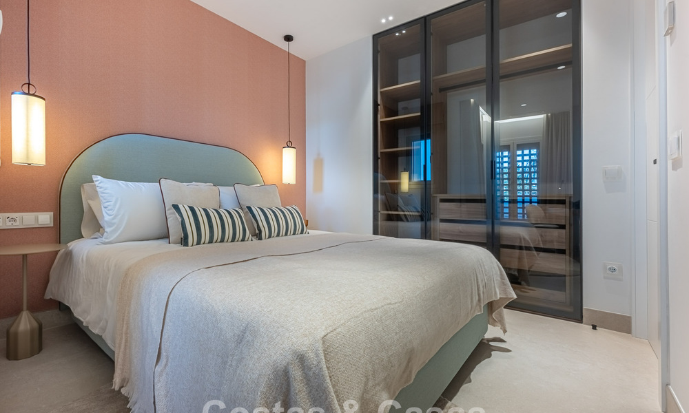 Apartamento de lujo con vistas al mar en primera línea de playa en la New Golden Mile entre Marbella y Estepona 797446