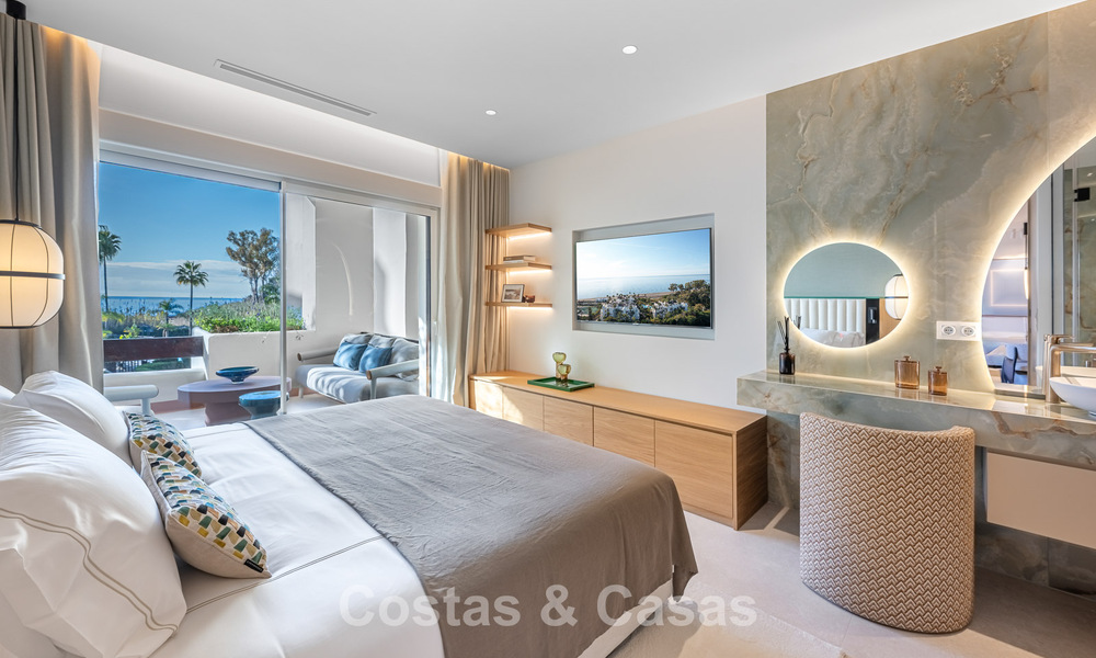 Apartamento de lujo con vistas al mar en primera línea de playa en la New Golden Mile entre Marbella y Estepona 797453