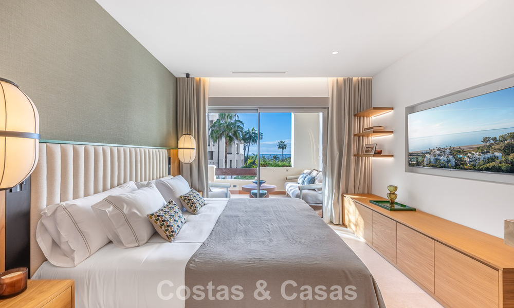 Apartamento de lujo con vistas al mar en primera línea de playa en la New Golden Mile entre Marbella y Estepona 797454