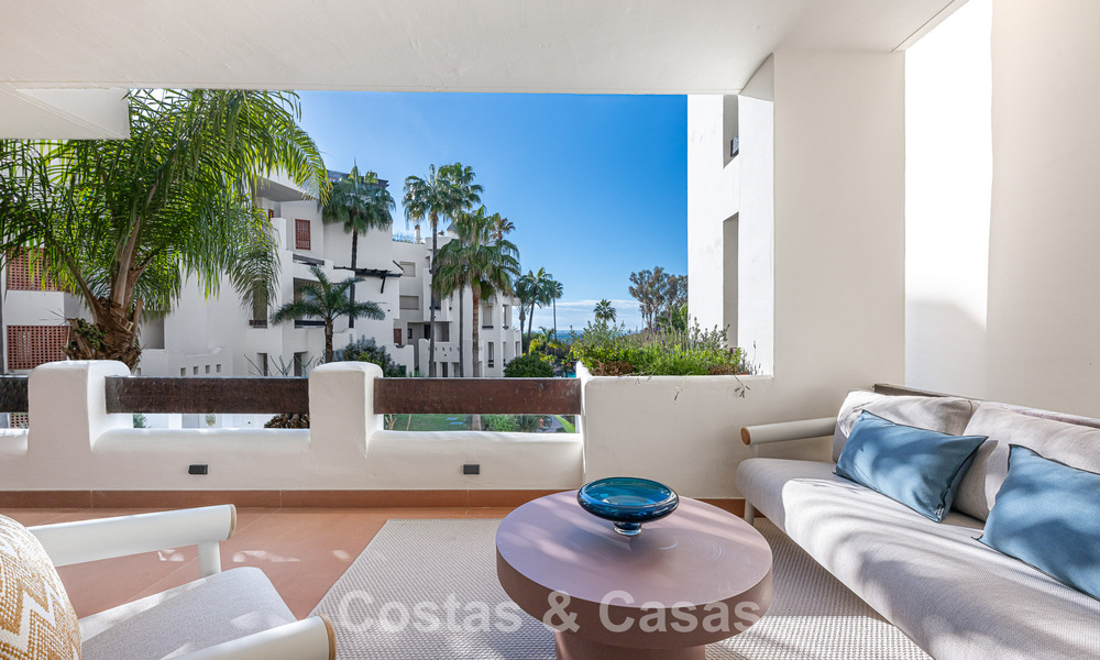 Apartamento de lujo con vistas al mar en primera línea de playa en la New Golden Mile entre Marbella y Estepona 797459