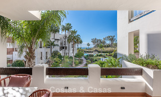 Apartamento de lujo con vistas al mar en primera línea de playa en la New Golden Mile entre Marbella y Estepona 797461 