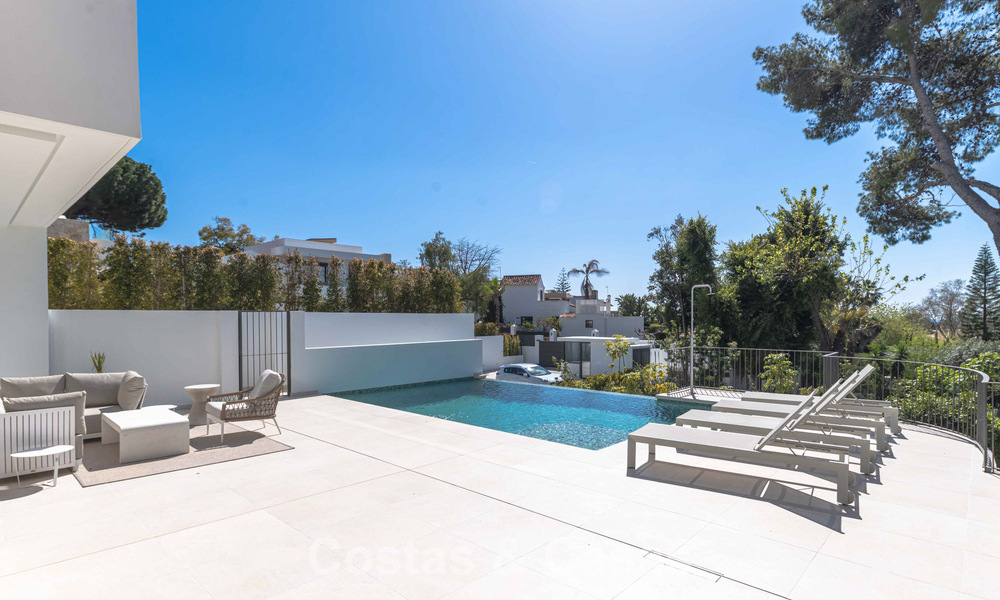 Villa de lujo moderna lista para entrar a vivir con piscina privada en venta en San Pedro, Marbella 797475