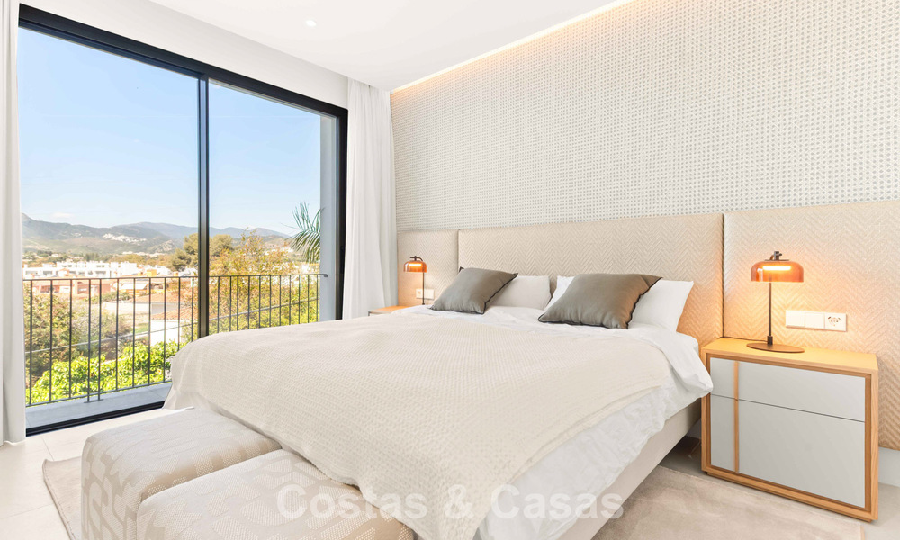 Villa de lujo moderna lista para entrar a vivir con piscina privada en venta en San Pedro, Marbella 797490