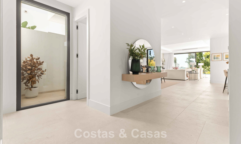 Villa de lujo moderna lista para entrar a vivir con piscina privada en venta en San Pedro, Marbella 797505