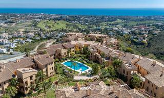 Ático de lujo prestigioso con vistas panorámicas al mar y al golf en venta en Marbella - Benahavís 797520 