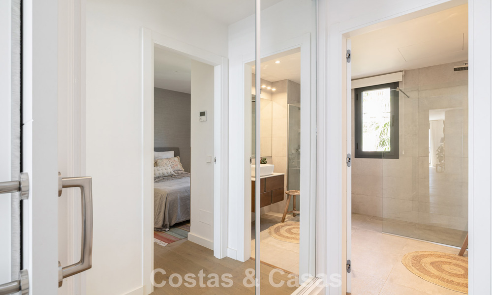 Ático de lujo prestigioso con vistas panorámicas al mar y al golf en venta en Marbella - Benahavís 797533