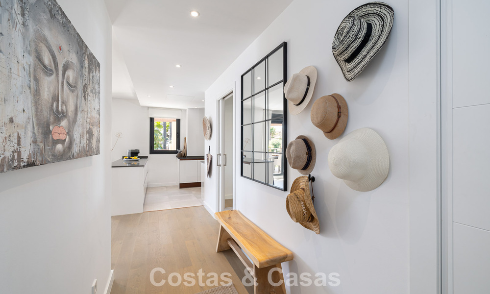 Ático de lujo prestigioso con vistas panorámicas al mar y al golf en venta en Marbella - Benahavís 797539