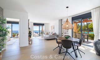 Ático de lujo prestigioso con vistas panorámicas al mar y al golf en venta en Marbella - Benahavís 797543 