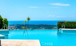 Ático de lujo prestigioso con vistas panorámicas al mar y al golf en venta en Marbella - Benahavís 797871 