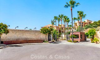 Ático de lujo prestigioso con vistas panorámicas al mar y al golf en venta en Marbella - Benahavís 797872 