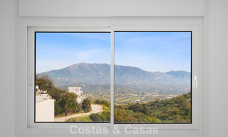 Villa moderna de nueva construcción con vistas panorámicas al mar en venta en un entorno natural al este del centro de Marbella 797597 