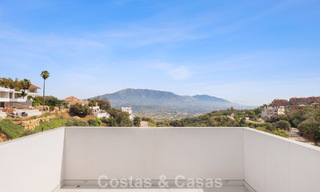 Villa moderna de nueva construcción con vistas panorámicas al mar en venta en un entorno natural al este del centro de Marbella 797638 