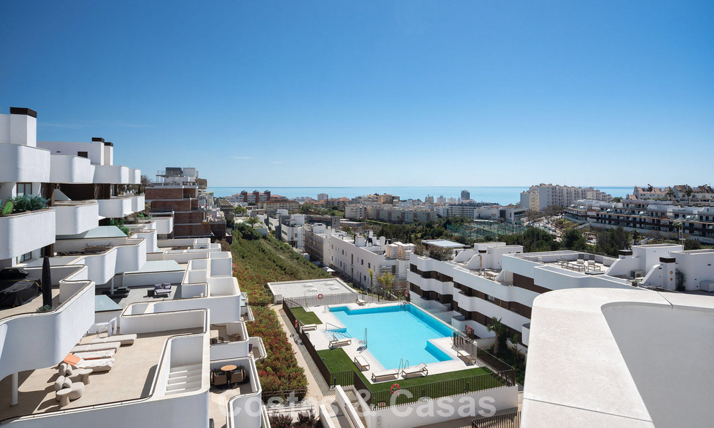 Ático de lujo moderno con amplia terraza en la azotea en venta cerca del centro de Estepona 797644