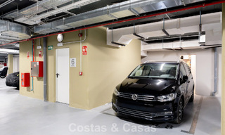 Ático de lujo moderno con amplia terraza en la azotea en venta cerca del centro de Estepona 797649 