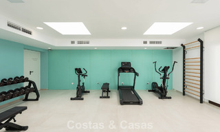 Ático de lujo moderno con amplia terraza en la azotea en venta cerca del centro de Estepona 797652 