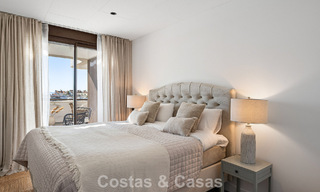 Ático de lujo moderno con amplia terraza en la azotea en venta cerca del centro de Estepona 797658 