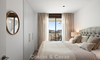 Ático de lujo moderno con amplia terraza en la azotea en venta cerca del centro de Estepona 797659 