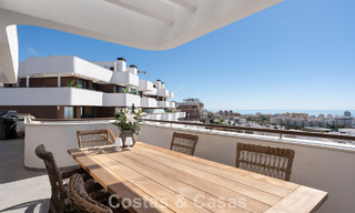 Ático de lujo moderno con amplia terraza en la azotea en venta cerca del centro de Estepona 797663 