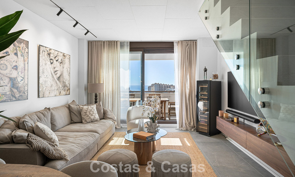 Ático de lujo moderno con amplia terraza en la azotea en venta cerca del centro de Estepona 797670