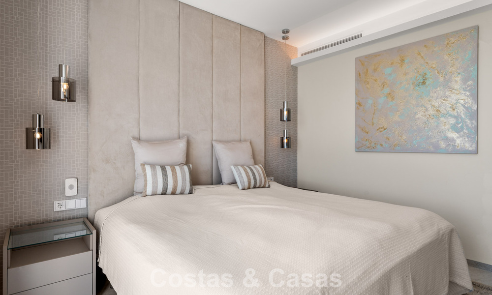 Ático de lujo luminoso y contemporáneo en venta con vistas al mar en las colinas de La Quinta Resort en Marbella - Benahavís 797680