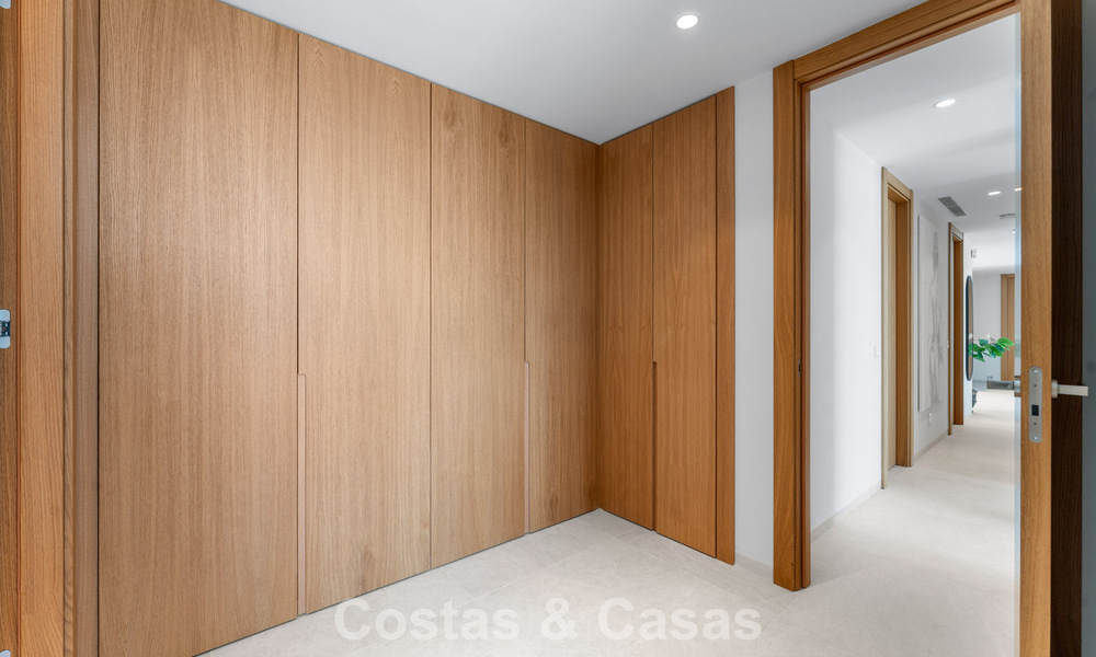 Ático de lujo luminoso y contemporáneo en venta con vistas al mar en las colinas de La Quinta Resort en Marbella - Benahavís 797682