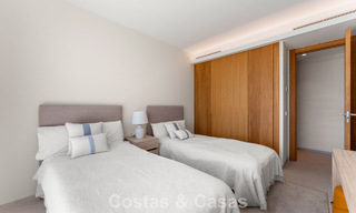 Ático de lujo luminoso y contemporáneo en venta con vistas al mar en las colinas de La Quinta Resort en Marbella - Benahavís 797684 