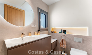 Ático de lujo luminoso y contemporáneo en venta con vistas al mar en las colinas de La Quinta Resort en Marbella - Benahavís 797686 