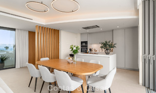 Ático de lujo luminoso y contemporáneo en venta con vistas al mar en las colinas de La Quinta Resort en Marbella - Benahavís 797691 