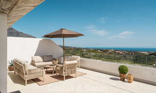 Ático de lujo luminoso y contemporáneo en venta con vistas al mar en las colinas de La Quinta Resort en Marbella - Benahavís 797710 
