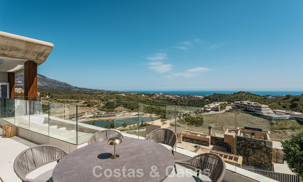 Ático de lujo luminoso y contemporáneo en venta con vistas al mar en las colinas de La Quinta Resort en Marbella - Benahavís 797715