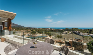 Ático de lujo luminoso y contemporáneo en venta con vistas al mar en las colinas de La Quinta Resort en Marbella - Benahavís 797715 
