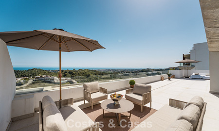 Ático de lujo luminoso y contemporáneo en venta con vistas al mar en las colinas de La Quinta Resort en Marbella - Benahavís 797716