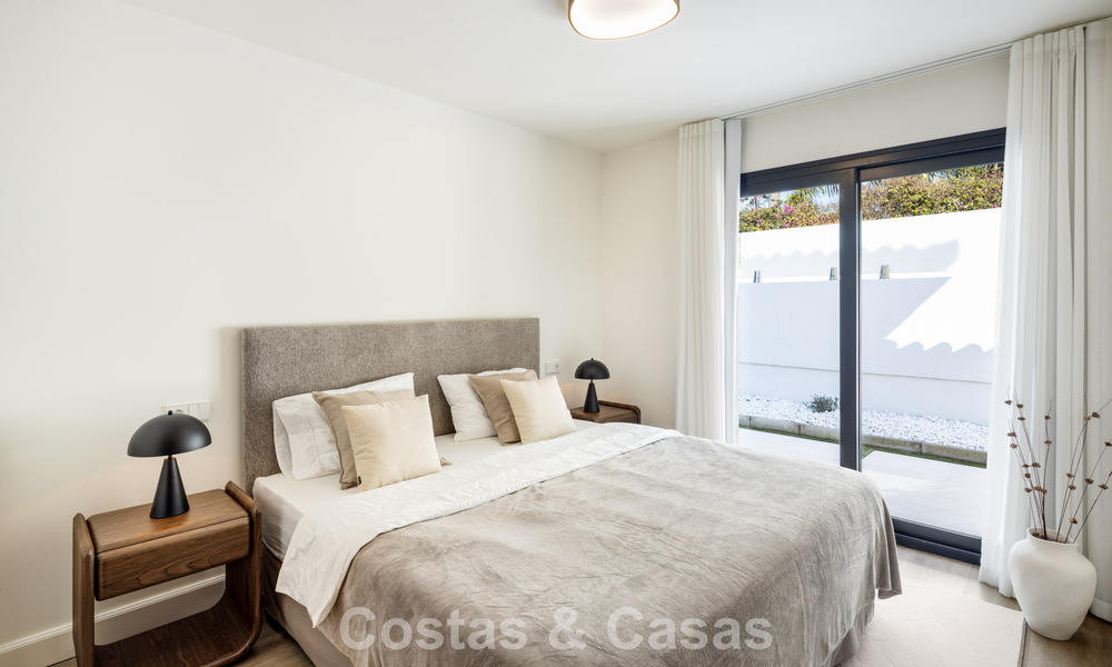 Villa contemporánea de estilo mediterráneo en venta a poca distancia de la playa y de los servicios de San Pedro, Marbella 797880
