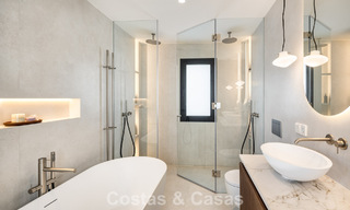 Villa contemporánea de estilo mediterráneo en venta a poca distancia de la playa y de los servicios de San Pedro, Marbella 797882 