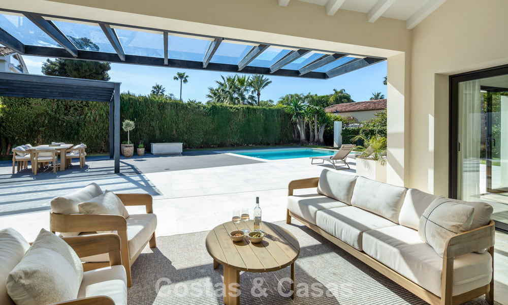 Villa contemporánea de estilo mediterráneo en venta a poca distancia de la playa y de los servicios de San Pedro, Marbella 797886