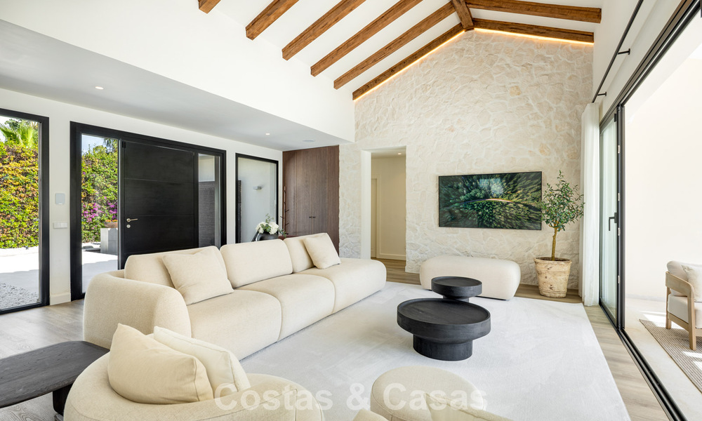 Villa contemporánea de estilo mediterráneo en venta a poca distancia de la playa y de los servicios de San Pedro, Marbella 797887