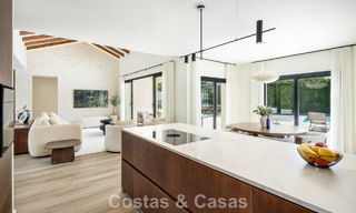 Villa contemporánea de estilo mediterráneo en venta a poca distancia de la playa y de los servicios de San Pedro, Marbella 797892 