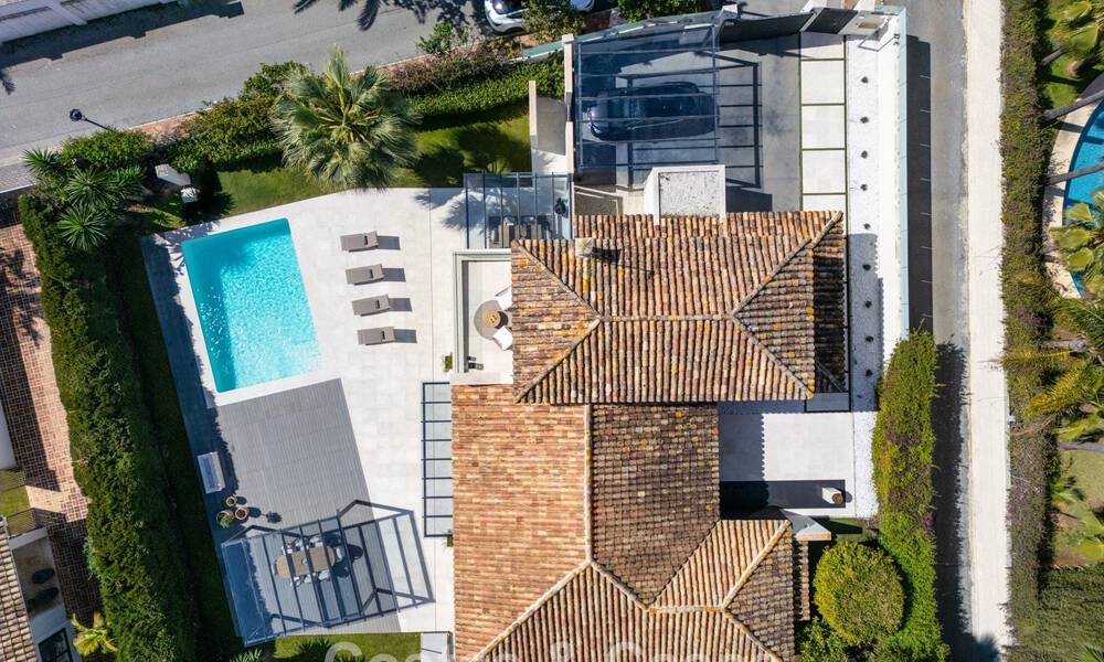 Villa contemporánea de estilo mediterráneo en venta a poca distancia de la playa y de los servicios de San Pedro, Marbella 797898