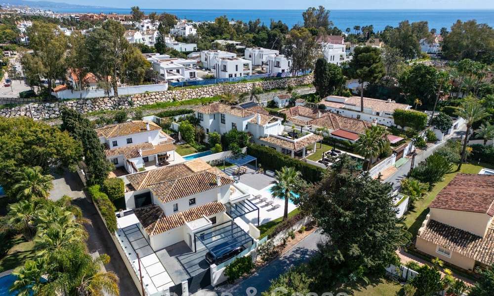 Villa contemporánea de estilo mediterráneo en venta a poca distancia de la playa y de los servicios de San Pedro, Marbella 797899