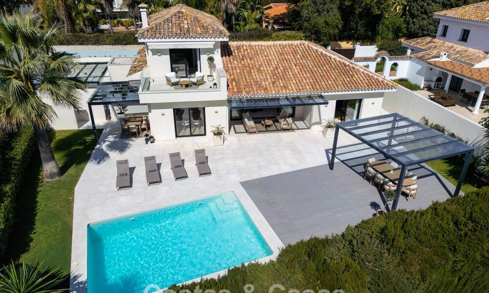 Villa contemporánea de estilo mediterráneo en venta a poca distancia de la playa y de los servicios de San Pedro, Marbella 797902