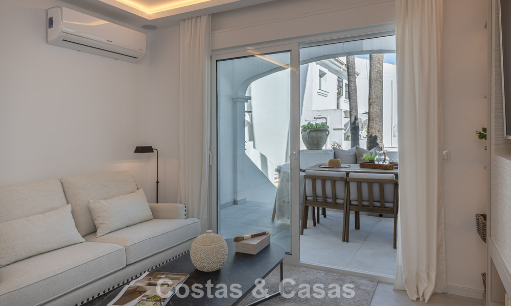 Adosado renovado moderno en venta, en Aloha rodeado de campos de golf en Nueva Andalucía, Marbella 797913