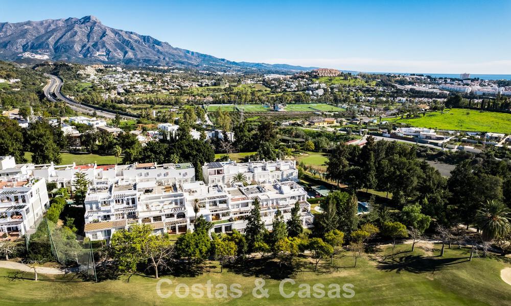 Elegante apartamento en planta baja reformado en venta en un prestigioso campo de golf en La Quinta, Benahavís - Marbella 797937
