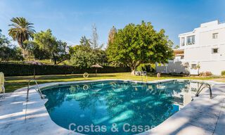 Elegante apartamento en planta baja reformado en venta en un prestigioso campo de golf en La Quinta, Benahavís - Marbella 797941 