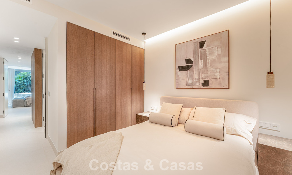 Elegante apartamento en planta baja reformado en venta en un prestigioso campo de golf en La Quinta, Benahavís - Marbella 797950