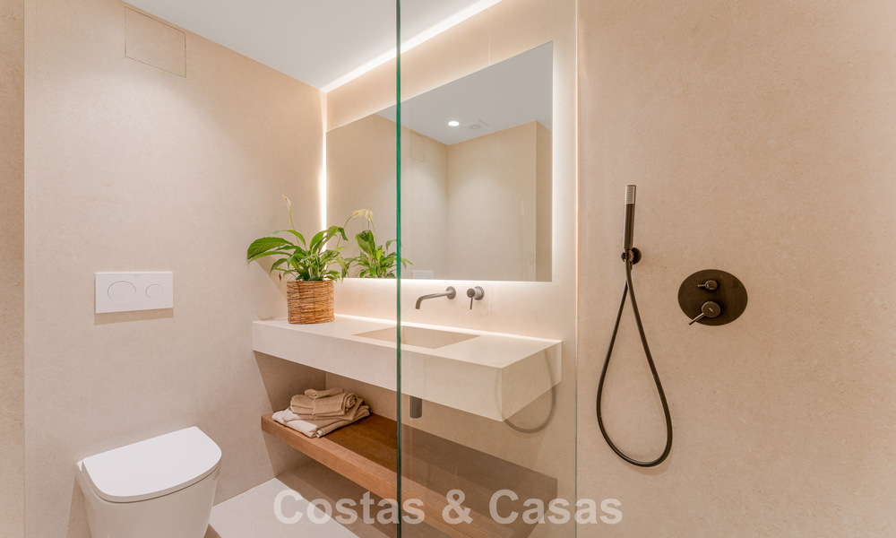 Elegante apartamento en planta baja reformado en venta en un prestigioso campo de golf en La Quinta, Benahavís - Marbella 797955