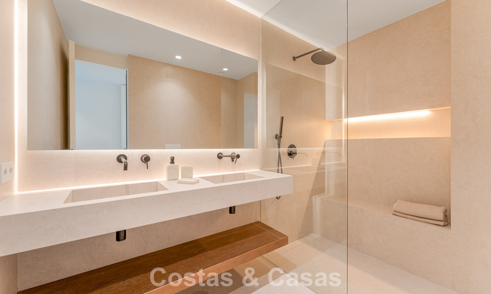Elegante apartamento en planta baja reformado en venta en un prestigioso campo de golf en La Quinta, Benahavís - Marbella 797956