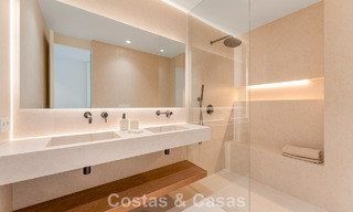 Elegante apartamento en planta baja reformado en venta en un prestigioso campo de golf en La Quinta, Benahavís - Marbella 797956 