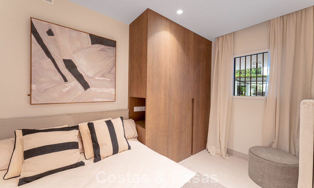 Elegante apartamento en planta baja reformado en venta en un prestigioso campo de golf en La Quinta, Benahavís - Marbella 797960